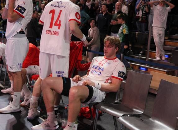 GER EHF CL Men Season 2025 2026 FÜCHSE Berlin vs NOR Kolstad Handball, 16 10 25, MAX SCHMELING HALLE, Berlin Martin HERNES HOVDE NOR Kolstad Handball 42 , exhausted, after the match