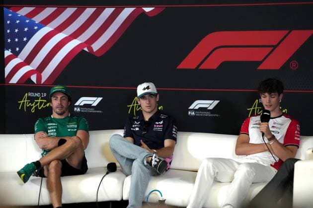 Formula 1 of America Spanish driver Fernando Alonso of Aston Martin Aramco Cognizant Formula One Team, Argentinian driver Franco Colapinto of BWT Alpine F1 Team, British driver Oliver Bearman of MoneyGram Haas F1 Team are seen during the pressconference ahead of the Formula 1 MSC Cruises United States Grand Prix 2025 at the Circuit of The Americas in Austin, America, October 16 2025. Austin America  Copyright: xMatrixxImagesx xHasanxBraticx