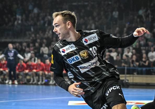 16 09 2025, xlakx, Handball, EHF Champions League, Fuechse Berlin Kolstad Handball v l Mathias Gidsel Fuechse Berlin Jubel, Torjubel, jubelt ueber das Tor, celebrate the goal, celebration Berlin Daniel Lakomski
