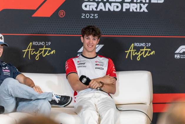 Formula 1 MSC Cruises United States Grand Prix 2025 Alexis Perrin OVERTAKE MAXPPP - Austin 16 10 2025 87 BEARMAN Oliver (gbr), MoneyGram Haas F1 Team, portrait press conference, PK, Pressekonferenz at the Formula 1 MSC Cruises United States Grand Prix 2025, the 19th round of the 2025 FIA Formula 1 World Championship, WM, Weltmeisterschaft at the Circuit of The Americas in Austin, Texas, United States, from October 16 to 19, 2025 Austin Circuit of The Americas United States  Copyright: xOVERTAKE MAXPPPxAlexisxPerrinx OVT202510169840 OVT202510169840