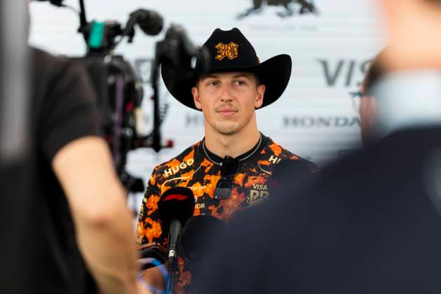 Formula 1 MSC Cruises United States Grand Prix 2025 Alexis Perrin OVERTAKE MAXPPP - Austin 16 10 2025 interview 30 LAWSON Liam (nld), Visa Cash APP Racing Bulls, portrait at the Formula 1 MSC Cruises United States Grand Prix 2025, the 19th round of the 2025 FIA Formula 1 World Championship, WM, Weltmeisterschaft at the Circuit of The Americas in Austin, Texas, United States, from October 16 to 19, 2025 Austin Circuit of The Americas United States  Copyright: xOVERTAKE MAXPPPxAlexisxPerrinx OVT202510169878 OVT202510169878