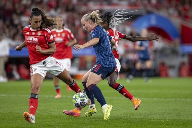 Beth Mead 9 Arsenal during the UEFA Womens Champions League match between SL Benfica vs Arsenal at Estadio do SL Benfica on October 16th,2025 Copyright: xJoaoxBravox Sportspressphoto_SPR43461