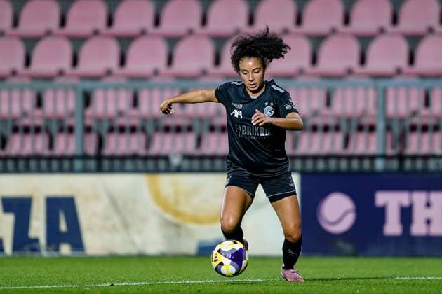 Netherlands UEFA Women s Europa Cup, Ajax Amsterdam vs GC Women s Football, De Toekomst, Amsterdam Ramona Kannady 19 Grasshopper Club in action, on the ball Copyright: xDanielaxPorcellix