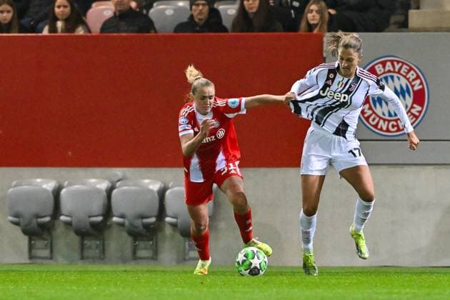 UEFA Womens s Champions League FC Bayern Munich Juventus Turin 16 10 2025 MUNICH, GERMANY OCTOBER 16 Gerogia STANWAY FC Bayern Munich 31 against Emma STOLEN GODO Juventus Turin 17 during the UWCL match between FC Bayern Munich vs Juventus FC on matchday 2 at FC Bayern Campus on October 16, 2025 in Munich, Germany Copyright: xBEAUTIFULxSPORTS Goldbergx