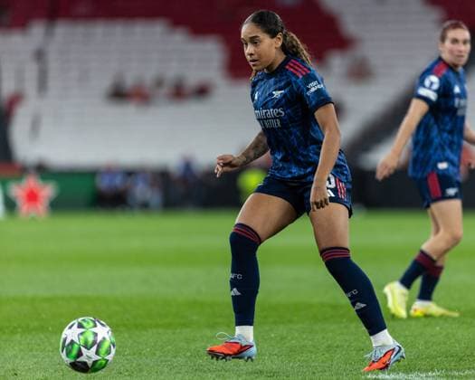 Olivia Smith ( Arsenal Womens Team ) in action during the match between SL Benfica and Arsenal FC, valid for UEFA Women s Champions League 2025 2026 at Estadio da Luz on 16 October 2025. Lisbon Estadio da Luz - Lisboa Benfica Lisbon Portugal Copyright: xIMAGOx xPRIMExSPORTSxIMAGESx xFILIPExOLIVEIRAx