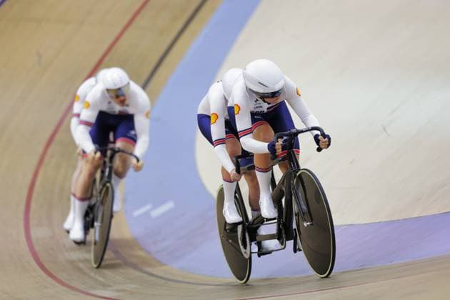 2025 UCI Para-Cycling Track World Championships Picture by Alex Whitehead SWpix.com - 16 10 2025 - Cycling - 2025 UCI Para-Cycling Track World Championships - Rio Olympic Velodrome, Rio de Janeiro, Brazil - Mixed 750 m Tandem Team Sprint Final for Bronze - Elizabeth Jordan (Great Britain) piloted by Danielle Khan (Great Britain) and James Ball (Great Britain) piloted by Steffan Lloyd (Great Britain) Copyright: x xSWpix.comx(t axPhotographyxHubxLtd)xAlexxWhitehead SWpix.comx SWP-3030-9632