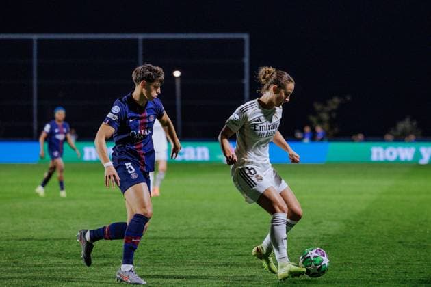 Sara Dabritz (8 Real Madrid) and Elisa De Almeida (Paris Saint-Germain 5) in action during the UEFA Womens Champions League game between Paris Saint-Germain and Real Madrid at Campus PSG in Poissy, France. Copyright: xPaulinexFIGUETx xSPPx Sportspressphoto_SPR43502