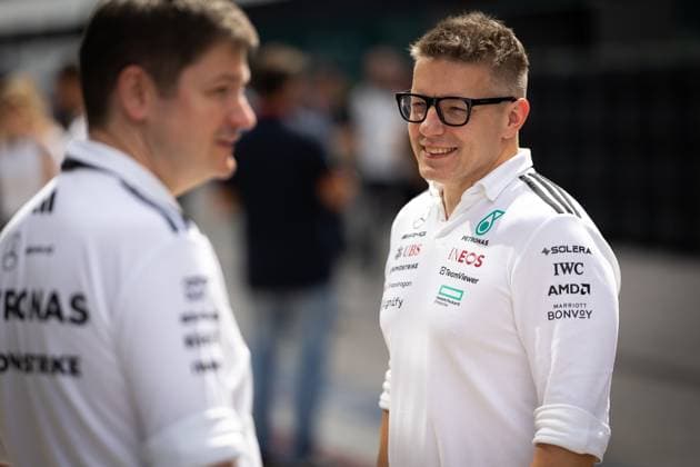 F1 - UNITED STATES GRAND PRIX 2025 BONNINGTON Peter, Race engineer of Mercedes AMG F1 Team, portrait during the 2025 Formula 1 United States Grand Prix, 19th round of the 2025 FIA Formula One World Championship, WM, Weltmeisterschaft from October 17 to 19, 2025 on the Circuit of the Americas, in Austin, Texas, United States of America - AustinUnited States  Copyright: xDPPIx