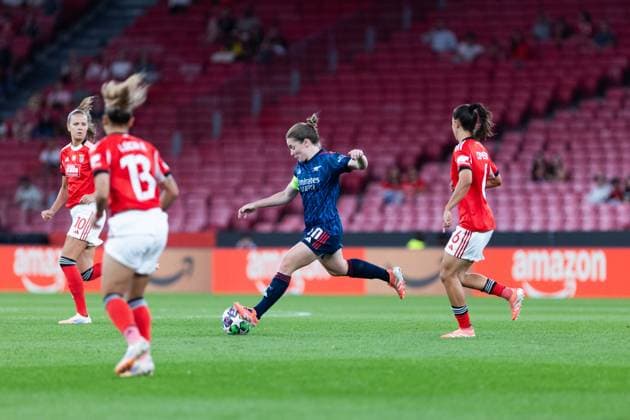 October 16, 2025, Lisboa, Portugal: Kim Little of Arsenal in action during the UEFA Women s Champions League match between SL Benfica and Arsenal at Estadio da Luz. Final Score; SL Benfica 0 : 2 Arsenal Lisboa Portugal - ZUMAs197 20251016_aaa_s197_554 Copyright: xDavidexPuglisix