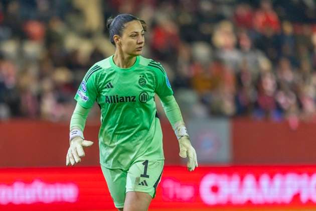 Munich, Germany 04 November 2024 CL Women 2025 2026 FC Bayern Munich vs Juventus Turin In the picture goalkeeper Maria Luisa Grohs FCB FC Bayern Campus Bayern Copyright: xFotostandx xSchäferx