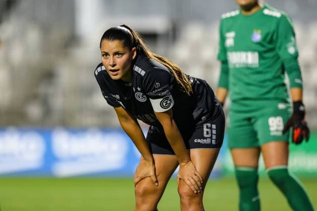 Amsterdam, Netherlands, October 16th 2025: Luna Lemperiere (6 GC Frauenfussball) looks on during the UEFA Womens Europa Cup 2025 26 Second Qualifying Round game between Ajax and GC Frauenfussball at Sportcomplex De Toekomst in Amsterdam, the Netherlands. (Leiting Gao SPP) Copyright: xLeitingxGaox xSPPx Sportspressphoto_SPR43577
