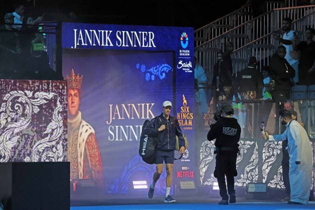 Riyadh, Saudi Arabia: Tennis SIX KINGS SLAM 2025 Jannik Sinner (ITA), Riyadh, Saudi Arabia, October 16, 2025. Photo RIYADH, SIX KINGS SLAM 2025  - ZUMAp169 20251016_zea_p169_1427 Copyright: xFelicexCalabrox