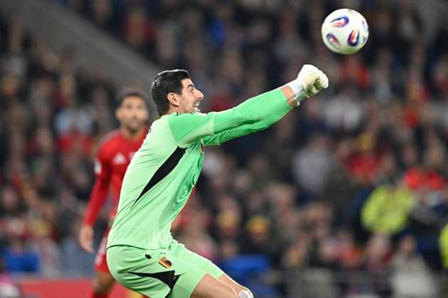 Wales v Belgium - FIFA World Cup, WM, Weltmeisterschaft, Fussball 2026 UEFA Qualifier CARDIFF, WALES - OCTOBER 13 : Courtois Thibaut goalkeeper of Belgium in action during the FIFA World Cup 2026 European Qualifier match between Wales and Belgium at the Cardiff City stadium on October 13, 2025 in Cardiff, Wales, 13 10 2025 Cardiff Wales  Copyright: xNicoxVereeckenx