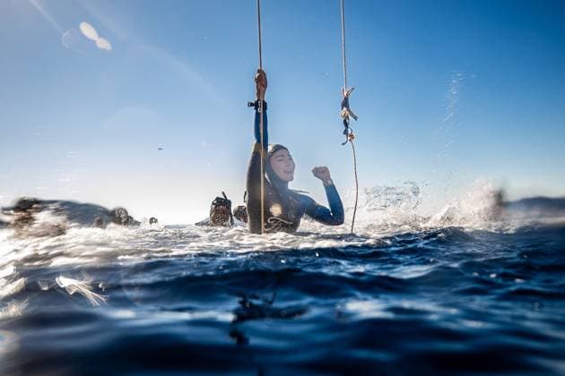 Turkish athlete Sahika Ercumen breaks her own world record in variable weight no-fins diving ANTALYA, TURKIYE - OCTOBER 17: Turkish National athlete Sahika Ercumen celebrates the breaking her own world record in the variable weight apnea without fins diving category to show solidarity with the people of Gaza in Antalya, Turkiye on October 17, 2025. The UN Life Below Water advocate descended to 107 meters in a single breath under the slogan Let Gaza breathe, let darkness turn to light. Sebnem Coskun Anadolu Antalya Turkey. Editorial use only. Please get in touch for any other usage.  Copyright: x2025xAnadoluxSebnemxCoskunx