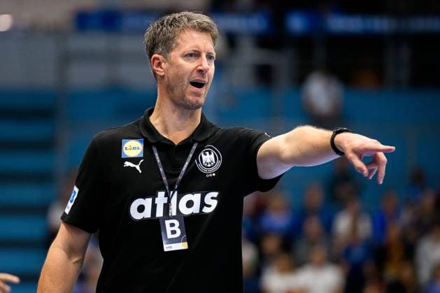 Gummersbach Handball Women European Championship Qualification, Germany North Macedonia Coach Markus Gaugisch Germany Gestures Gestures Gestures Gummersbach Schwalbe Arena Germany