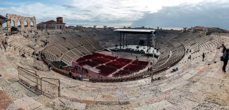 Inside the famous ancient roman Arena in Verona VERONA, ITALY - APRIL 16, 2022 - Inside the famous ancient roman Arena in Verona, Italy Copyright: xZoonar.com imagoDensx 21748872 Inside the famous ancient roman Arena in Verona VERONA, ITALY - APRIL 16, 2022 - Inside the famous ancient roman Arena i imago images 0583807136