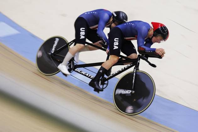 2025 UCI Para-Cycling Track World Championships Picture by Alex Whitehead SWpix.com - 17 10 2025 - Cycling - 2025 UCI Para-Cycling Track World Championships - Rio Olympic Velodrome, Rio de Janeiro, Brazil - MB 1 km Time Trial Qualifying - Branden Walton (USA) piloted by Ian Anderson (USA) Copyright: x xSWpix.comx(t axPhotographyxHubxLtd)xAlexxWhitehead SWpix.comx SWP-3030-9717
