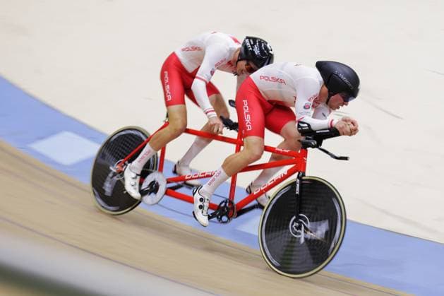 2025 UCI Para-Cycling Track World Championships Picture by Alex Whitehead SWpix.com - 17 10 2025 - Cycling - 2025 UCI Para-Cycling Track World Championships - Rio Olympic Velodrome, Rio de Janeiro, Brazil - MB 1 km Time Trial Qualifying - Karol Kopicz (Poland) piloted by Wojciech Sykala (Poland) Copyright: x xSWpix.comx(t axPhotographyxHubxLtd)xAlexxWhitehead SWpix.comx SWP-3030-9718