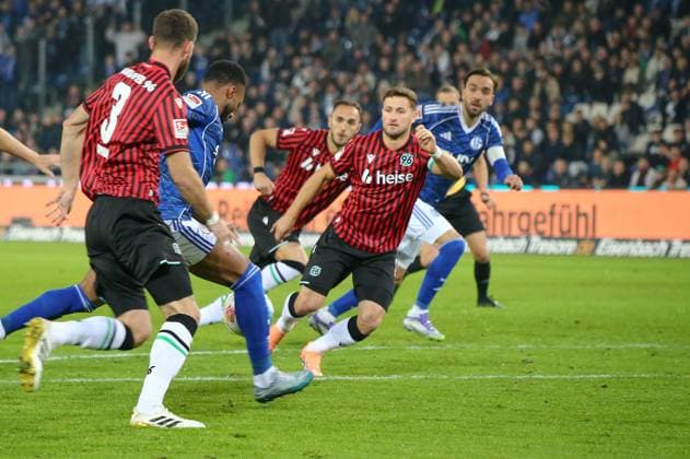 Germany Soccer 2 Bundesliga 2025 26, 9 Matchday Hannover 96 vs FC Schalke 04 Heinz von Heiden Arena Stadion Hannover Moussa Sylla FC Schalke 04, 9 Hannover Copyright: xAymanxAlahmedx