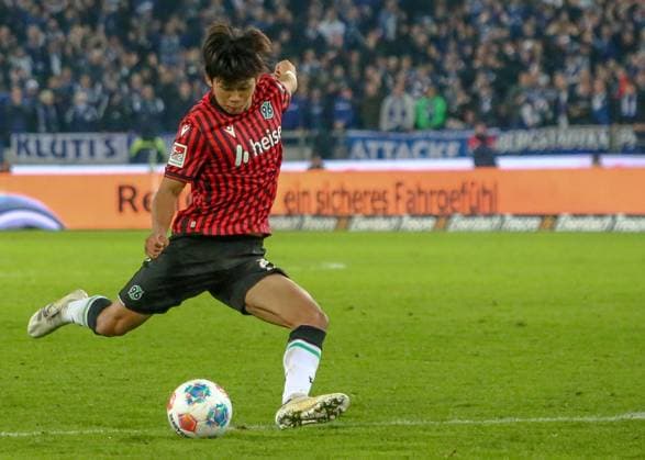 Germany Soccer 2 Bundesliga 2025 26, 9 Matchday Hannover 96 vs FC Schalke 04 Heinz von Heiden Arena Stadion Hannover Hayate Matsuda Hannover 96, 27 Hannover Copyright: xAymanxAlahmedx