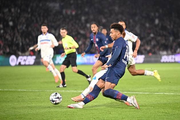 Paris Saint-Germain FC v RC Strasbourg Alsace - Ligue 1 McDonald s 2025 2026 14 Desire DOUE (psg) during the Ligue 1 McDonald s match between Paris and Strasbourg at Parc des Princes on October 17, 2025 in Paris, France. Paris France  Copyright: xFEPx 776348162
