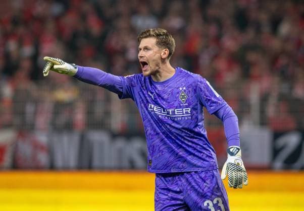 Soccer, Men, Season 2025 2026, 1 Bundesliga 7 Matchday , 1 FC Union Berlin Borussia Mönchengladbach, Goalkeeper Moritz Nicolas Gladbach , 17 10 2025, Copyright: xSebastianxRäppold MatthiasxKochx