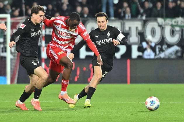 Ilyas Ansah 1 FC Union Berlin, 10 GER, 1 FC Union Berlin vs Borussia Moenchengladbach, Football, Bundesliga, Season 2025 2026, Matchday 7, 17 10 2025 DFL REGULATES PROHIBIT ANY USE OF PHOTOGRAPHS AS IMAGE SEQUENCES AND OR QUASI VIDEO GER, 1 FC Union Berlin vs Borussia Moenchengladbach, Football, Bundesliga, Season 2025 2026, Matchday 7, 17 10 2025 Berlin Copyright: xEibner-Pressefoto RyanxSleimanx EP_RSN