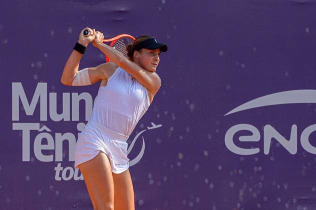 Rio Ladies Open - Quarterfinals - Simona Waltert vs Tara Wurth rio de janeiro (rj), 10 17 2025 - wta125 brazil rioladiesopen rj - player tara wurth performing a backhand during a match valid for the quarterfinals of the rio ladies open 2025 held at techset academy in the city of rio de janeiro, this friday, october 17, 2025. (Foto: Gabby Costa Thenews2 imago images) SPO  Copyright: xGabbyxCostax