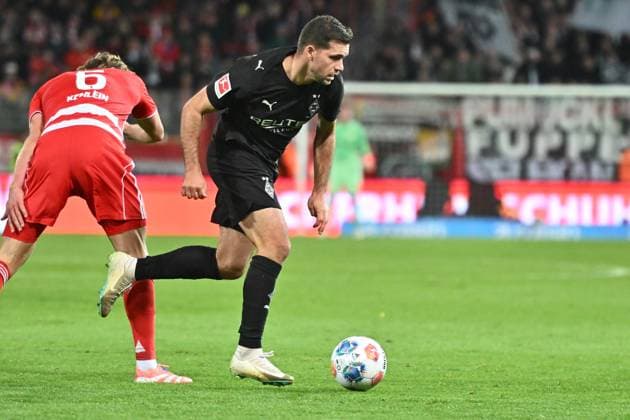 Kevin Stoeger Borussia Moenchengladbach, 7 GER, 1 FC Union Berlin vs Borussia Moenchengladbach, Football, Bundesliga, Season 2025 2026, Matchday 7, 17 10 2025 DFL REGULATES PROHIBIT ANY USE OF PHOTOGRAPHS AS IMAGE SEQUENCES AND OR QUASI VIDEO GER, 1 FC Union Berlin vs Borussia Moenchengladbach, Football, Bundesliga, Season 2025 2026, Matchday 7, 17 10 2025 Berlin Copyright: xEibner-Pressefoto RyanxSleimanx EP_RSN