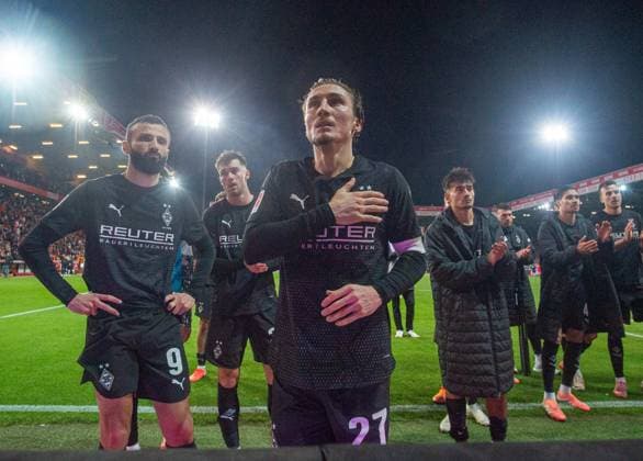 Soccer, Men, Season 2025 2026, 1 Bundesliga 7 Matchday , 1 FC Union Berlin Borussia Mönchengladbach, f l Franck Honorat Gladbach , Rocco Reitz Gladbach , Jens Castrop Gladbach , Disappointment after final whistle, 17 10 2025, Copyright: xSebastianxRäppold MatthiasxKochx