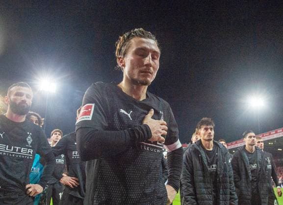 Soccer, Men, Season 2025 2026, 1 Bundesliga 7 Matchday , 1 FC Union Berlin Borussia Mönchengladbach, Rocco Reitz Gladbach , Disappointment after final whistle, 17 10 2025, Copyright: xSebastianxRäppold MatthiasxKochx
