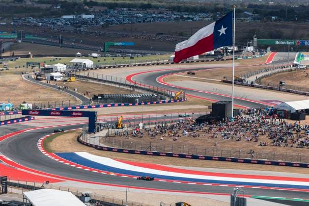 Formula 1 MSC Cruises United States Grand Prix 2025 Alexis Perrin OVERTAKE MAXPPP - Austin 17 10 2025 01 VERSTAPPEN Max (nld), Oracle Red Bull Racing, action at the Formula 1 MSC Cruises United States Grand Prix 2025, the 19th round of the 2025 FIA Formula 1 World Championship, WM, Weltmeisterschaft at the Circuit of The Americas in Austin, Texas, United States, from October 16 to 19, 2025 Austin Circuit of The Americas United States  Copyright: xOVERTAKE MAXPPPxAlexisxPerrinx OVT202510172485 OVT202510172485