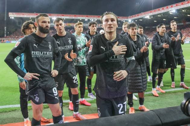 17 10 2025, xtgx, Soccer 1 Bundesliga Union Berlin Borussia Moenchengladbach v l Rocco Reitz Gladbach, 27 disappointed, looks disappointed, dejected, disappointed DFL DFB REGULATIONS PROHIBIT ANY USE OF PHOTOGRAPHS as IMAGE SEQUENCES and or QUASI VIDEO Berlin
