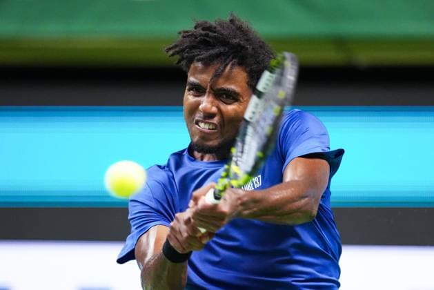 STOCKHOLM, SWEDEN 20251017 Swedens Elias Ymer in his quarterfinal against Canadas Denis Shapovalov during the BNP Paribas Nordic Open tennis tournament at Kungliga tennishallen STOCKHOLM SWEDEN x11288x  Copyright: xPontusxOrre TTx TENNIS NORDIC OPEN