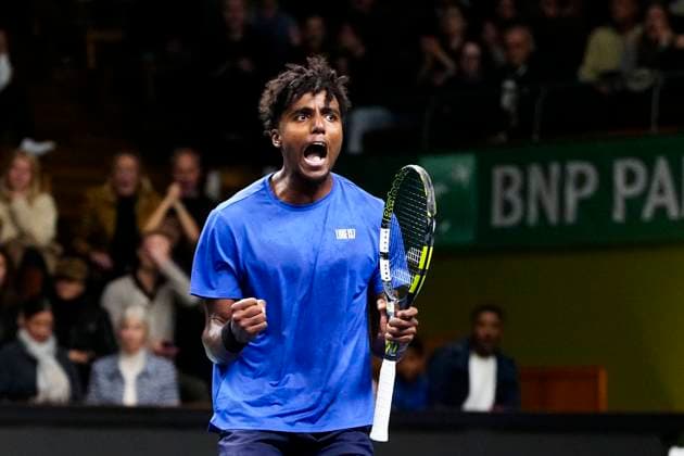 STOCKHOLM, SWEDEN 20251017 Sweden s Elias Ymer celebrates during the quarterfinal match against Canada s Denis Shapovalov during the BNP Paribas Nordic Open tennis tournament at the Royal Swedish Tennis Hall STOCKHOLM SWEDEN x11288x  Copyright: xPontusxOrre TTx TENNIS NORDIC OPEN
