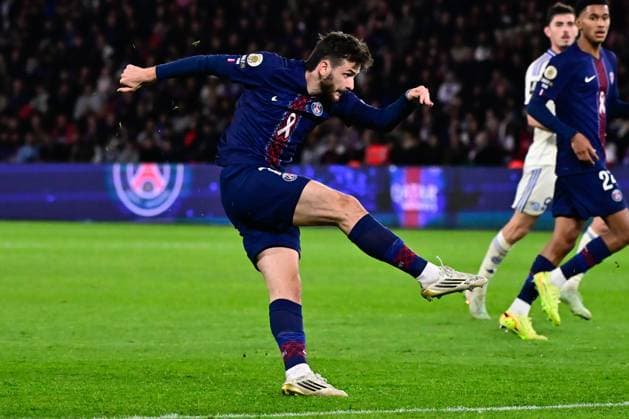 FOOTBALL : PSG vs Strasbourg - Ligue1 - 16 10 2025 Khvicha Kvaratskhelia ( 7 - PSG ) during the Ligue 1 match between Paris Saint Germain and RC Strasbourg Alsace at Parc Des Princes on October 16 , 2025 in Paris, France. ( Photo by Federico Pestelini PsnewZ ) - ParisFrance  Copyright: xFedericoxPestelinix