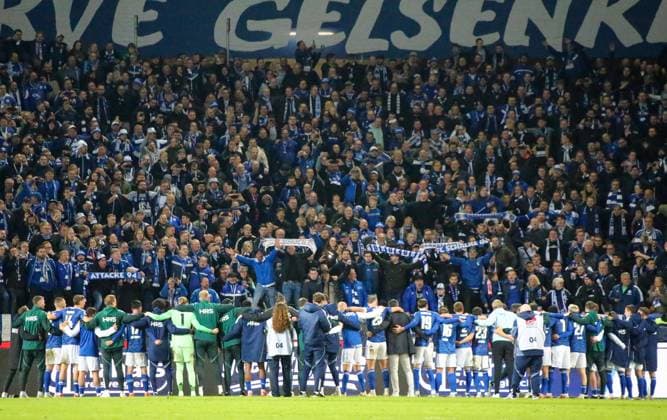 Germany Soccer 2 Bundesliga 2025 26, 9 Matchday Hannover 96 vs FC Schalke 04 Heinz von Heiden Arena Stadion Hannover Siegfeier 3 0 Hannover Copyright: xAymanxAlahmedx