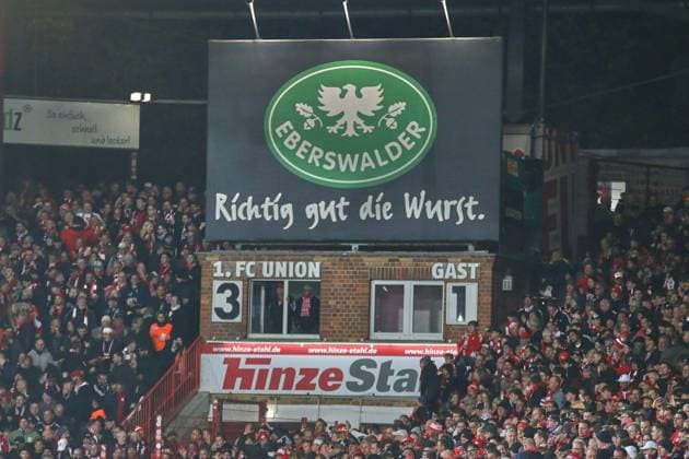 Berlin, Germany, 17 10 2025 Stadion Alte Försterei 7 Matchday, Season 2025 26, 1 Soccer Bundesliga Union Berlin Borussia Mönchengladbach Score 3 1 Copyright: xdtsxNachrichtenagenturx dts_89010