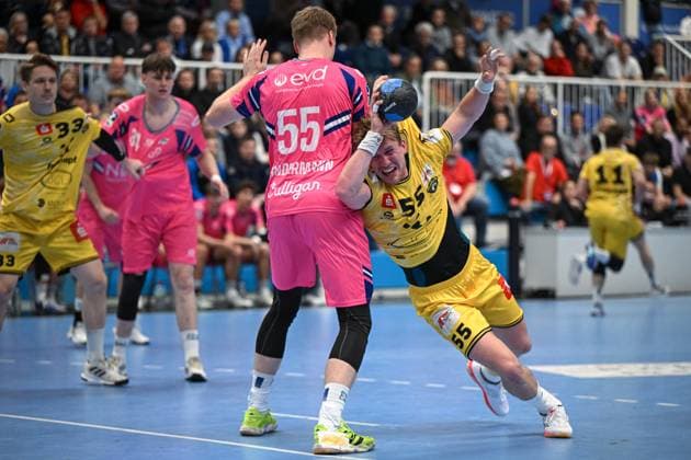 Germany, Handball, 2 Bundesliga, 8 Matchday, 2025 2026, TSV Bayer Dormagen vs HSG Krefeld Niederrhein, 17 10 2025, TSV Bayer Sportcenter, Dormagen, Germany, Copyright: xMarkusxVerwimpx