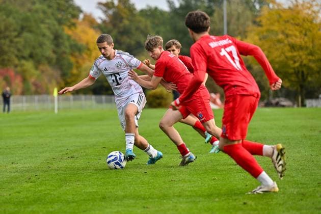 Football, U19 DFB Youth League, SpVgg Unterhaching - FC Bayern Munich