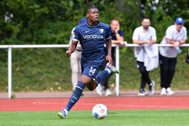 Fußball Testspiel VfL Bochum - MSV Duisburg am 04.09.2025 auf dem Leichtathletikplatz am Vonovia Ruhrstadion in Bochum Mathis Clairicia ( Bochum ) xRx