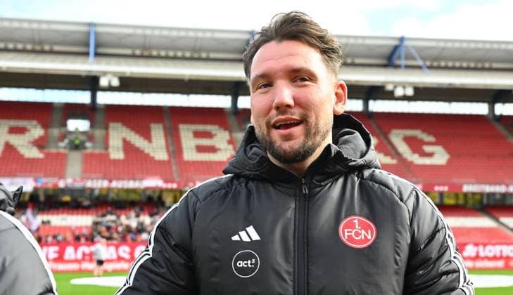 17 10 2025 Soccer Season 2025 2026 1 Google Pixel Women Bundesliga 07 Matchday 1 FC Nürnberg FCN Club Clubfrauen SC Freiburg Sportfoto Zink xwoxzix Thomas Oostendorp Coach 1 FC Nürnberg FCN
