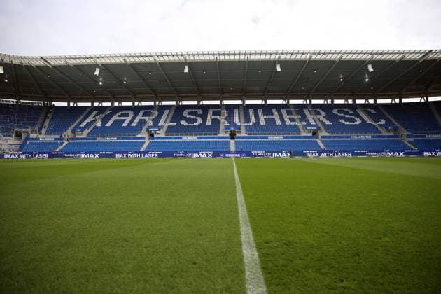 18 10 2025, xrekx, Soccer 2 Bundesliga, Karlsruher SC 1 FC Kaiserslautern v l KSC Wildpark symbol photo, symbol image, symbol stadium, symbolic photo, symbolic image, symbolic stadium DFL DFB REGULATIONS PROHIBIT ANY USE OF PHOTOGRAPHS as IMAGE SEQUENCES and or QUASI VIDEO Karlsruhe