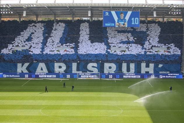 Choreo before the match by KSC fans, Karlsruher SC vs 1 FC Kaiserslautern, 2 Bundesliga, Matchday 9, 2025 2026, 18 10 2025, DFL REGULATES PROHIBIT ANY USE OF PHOTOGRAPHS AS IMAGE SEQUENCES AND OR QUASI VIDEO, Karlsruher SC vs 1 FC Kaiserslautern, 2 Bundesliga, Matchday 9, 2025 2026, 18 10 2025 Karlsruhe Copyright: xEibner-Pressefoto JanxPrihodax EP_JPA