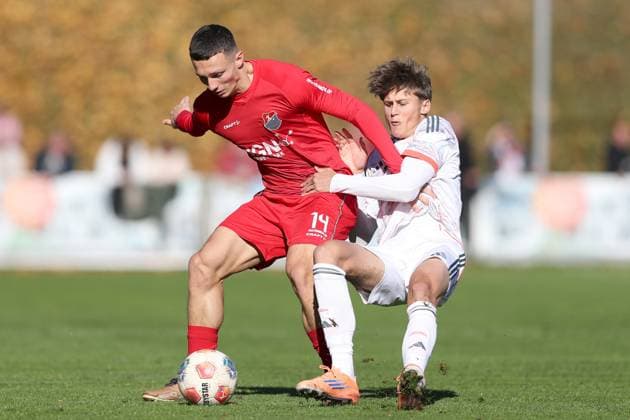 18 10 2025, xjcx, Men, Football, Season 2025 2026, Regionalliga Bayern, 14 Matchday TSV Aubstadt FC Bayern Muenchen II Radzivon Hushcha 18, TSV Aubstadt and Magnus Dalpiaz 2, FC Bayern München II Sulzfeld Schulstadion Aubstadt Bayern Germany