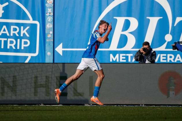 Goal celebration 1 0 Goalscorer Ryan Naderi Rostock GER, FC Hansa Rostock vs SV Wehen Wiesbaden, Soccer, Men, 3 League, Matchday 11, Season 2025 2026,18 10 2025 Rostock Ostseestadion Mecklenburg Vorpommern Germany
