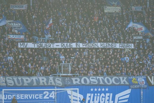 Rostock, Germany 18 October 2025 3 Liga 2025 2026 FC Hansa Rostock vs SV Wehen Wiesbaden In the picture Banner on the south stand MV mourns Rest in peace little Fabian DFB regulations prohibit any use of photographs as image sequences and or quasi video Copyright: xFotostandx xVoelkerx