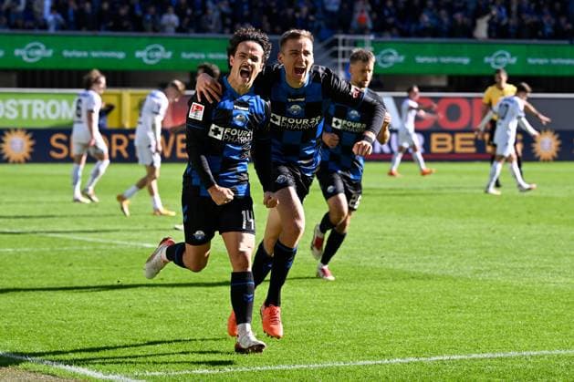 Paderborn, Home Deluxe Arena, 18 10 25, GER, Men, 2 Bundesliga, Season 2025 2026, SC Paderborn 07 DSC Arminia Bielefeld Picture Mika BAUR Paderborn cheers after his goal to 1 1 with Filip BILBIJA Paderborn DFL regulations prohibit any use of photographs as image sequences and or quasi video NRW Germany