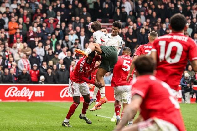 Premier League Nottingham Forest v Chelsea Josh Acheampong of Chelsea scores to make it 1-0 during the Premier League match Nottingham Forest vs Chelsea at City Ground, Nottingham, United Kingdom, 18th October 2025 (Photo by Alfie Cosgrove News Images) Nottingham City Ground Nottinghamshire United Kingdom Copyright: xAlfiexCosgrove NewsxImagesx