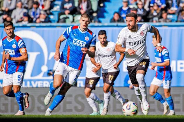 Soccer 3 Liga Hansa Rostock SV Wehen Wiesbaden 18 10 25, Jan Mejdr HANSA , Fatih Kaya SVWW